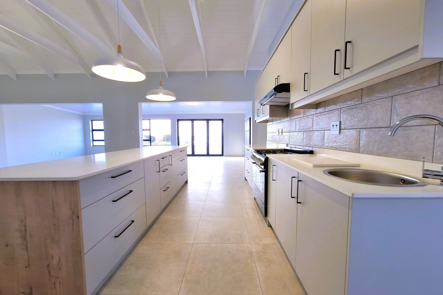 4 Bedroom Property for Sale in Da Gama Bay Western Cape